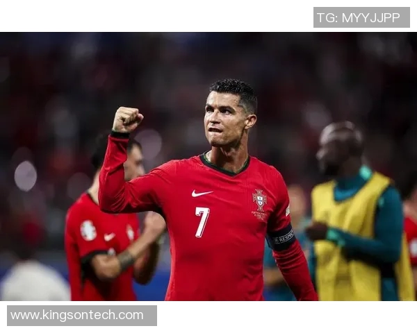 微信头像中的足球巨星C罗展现个人魅力与运动精神的完美结合